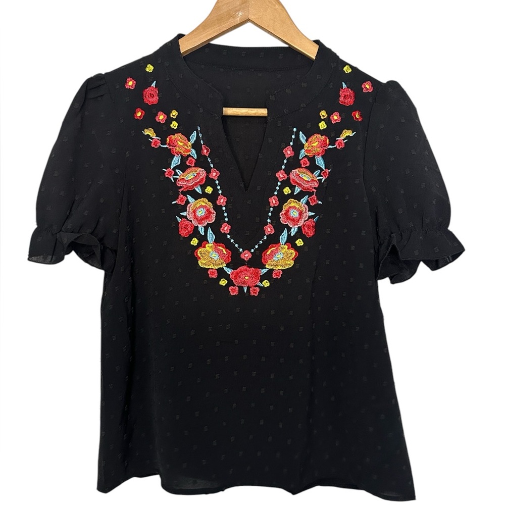 Embroidered Black Floral Fiesta Festival Women's Top
NWOT